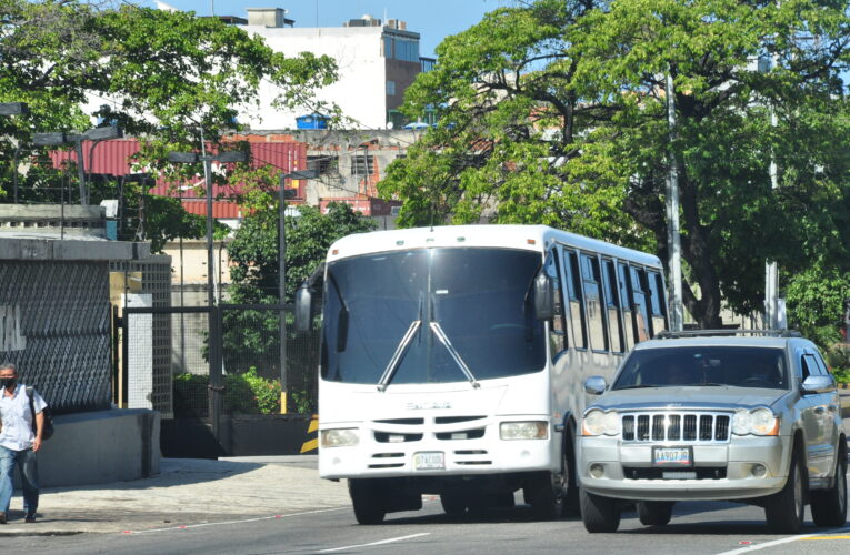 Transuvar activó 30 buses para la Catia la Mar-Caribe