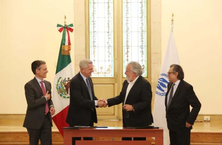 Acnur y México firman convenio ante récord de refugiados