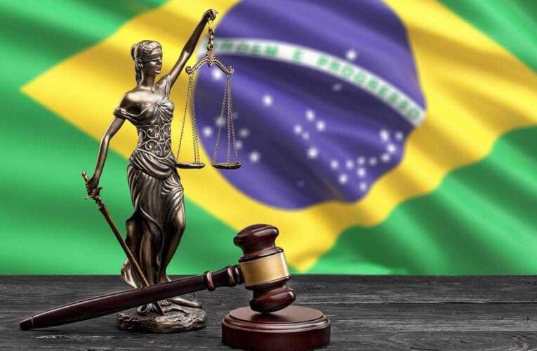 Justicia brasileña permite el despido de empleados no vacunados