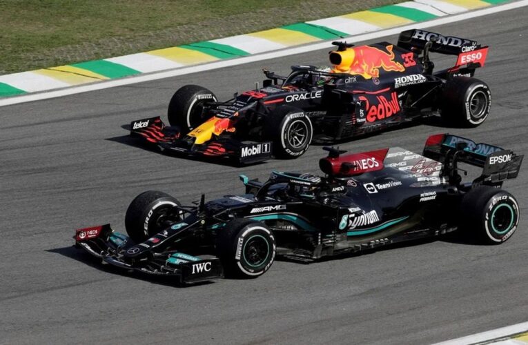 Hamilton vence en Qatar y está a 8 puntos de Verstappen