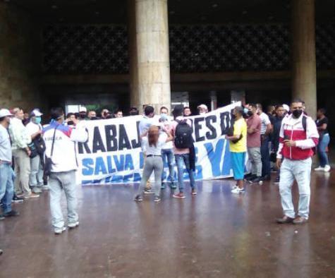Trabajadores de Salva Foods protestan en la plaza Caracas