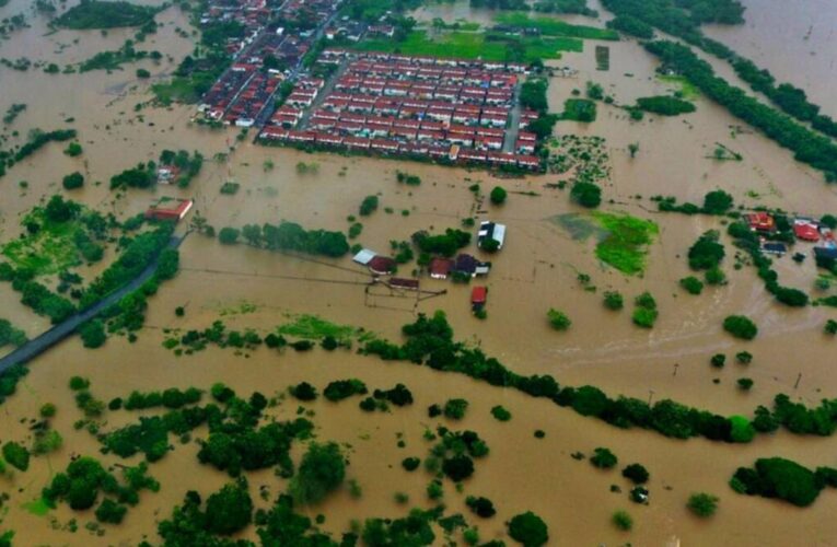 20 muertos y 470 mil afectados por inundaciones en Brasil