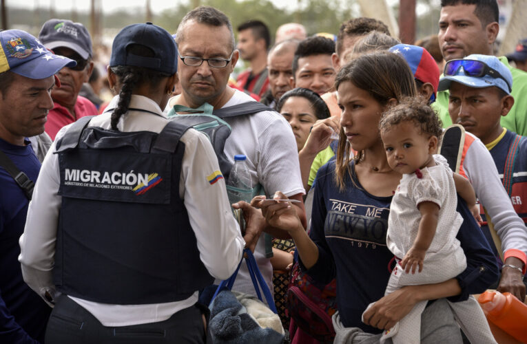 «A 8.9 millones llegará cifra de migrantes venezolanos en 2022»