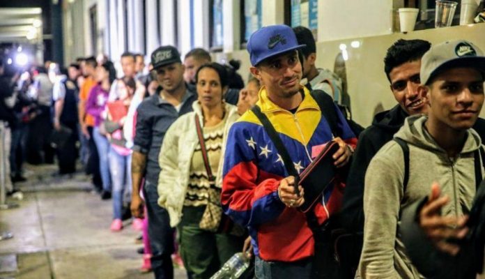 Piden 304 millones de dólares para asistir a 900.000 venezolanos en Perú