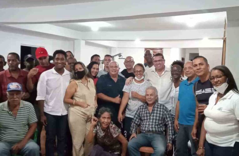 Acción Democrática realiza encuentro en La Guaira