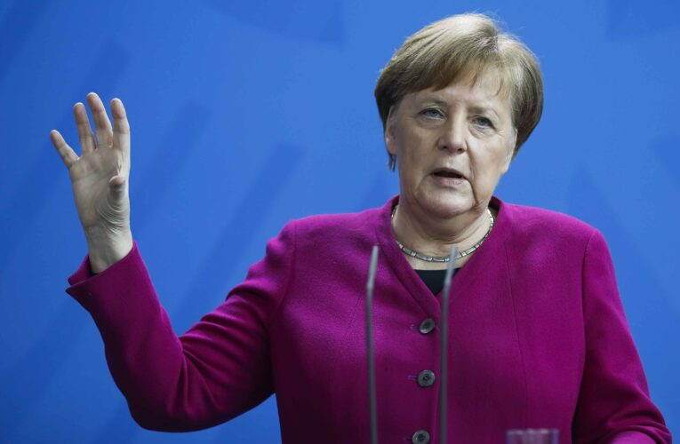 Angela Merkel: Vacúnense. Tómense en serio al peligroso virus