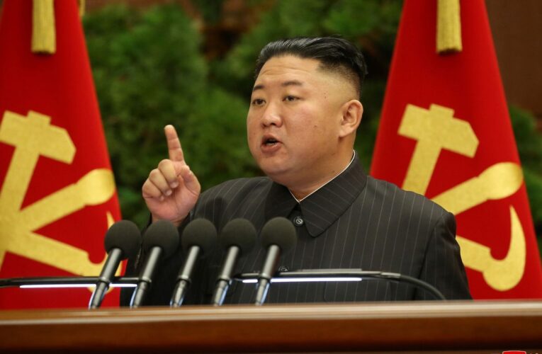 Kim Jong-un prohibió reír en el 10º aniversario de la muerte de su padre