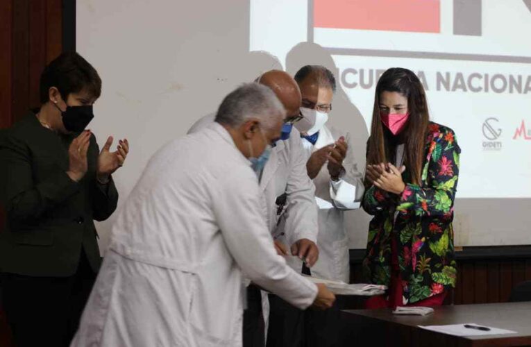 Bautizan el libro “5 años Encuesta Nacional de Hospitales Venezuela”