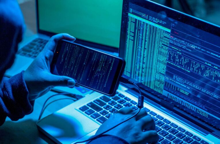 Hackers roban cientos de millones de dólares en criptomonedas