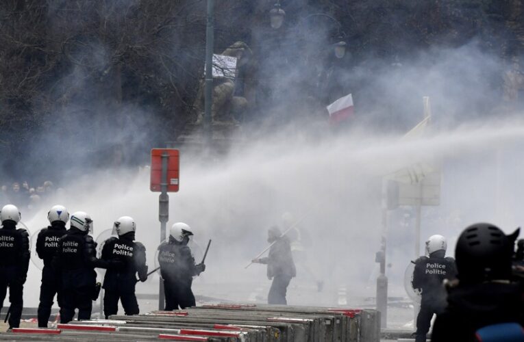 Se extienden las protestas antivacunas en Europa