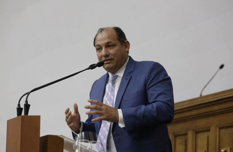 Hugbel Roa exige detener a Guaidó