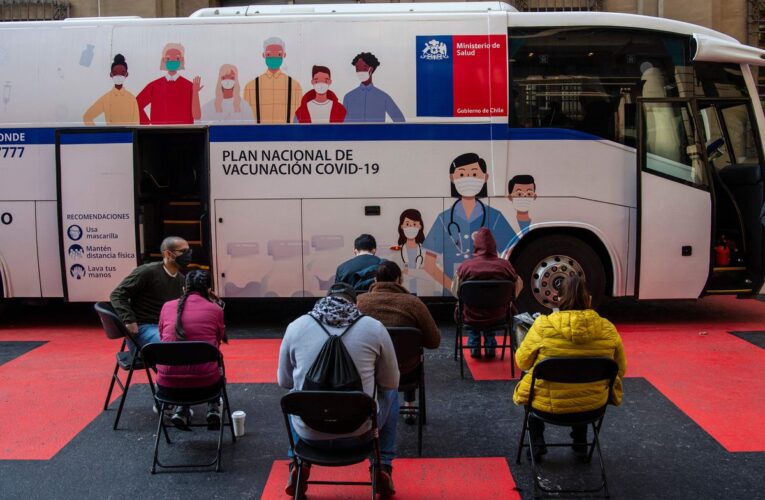 Chile adelantará vacunación con cuarta dosis