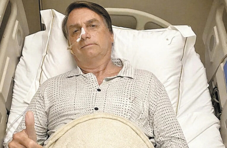 Bolsonaro mejora tras hospitalización por obstrucción intestinal