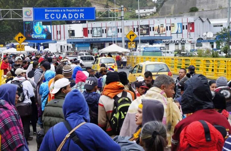 Ecuador anunciará plan de regularización de venezolanos