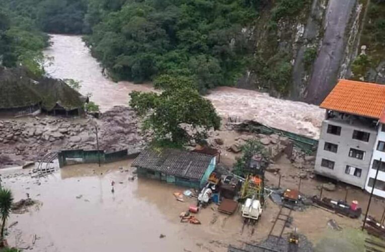 Inundado el pueblo de Machu Picchu por desborde del río