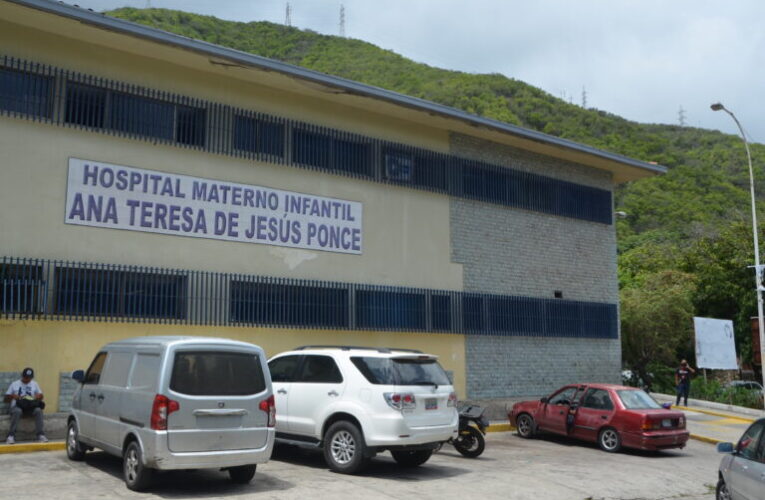 Guaireños piden dotar de insumos al Materno de Macuto