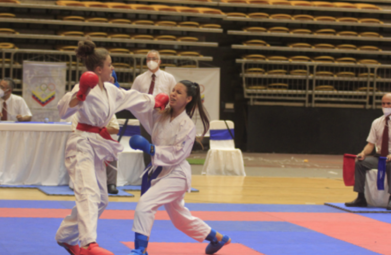 Tres medallas conquistó La Guaira en primera jornada de Karate Do