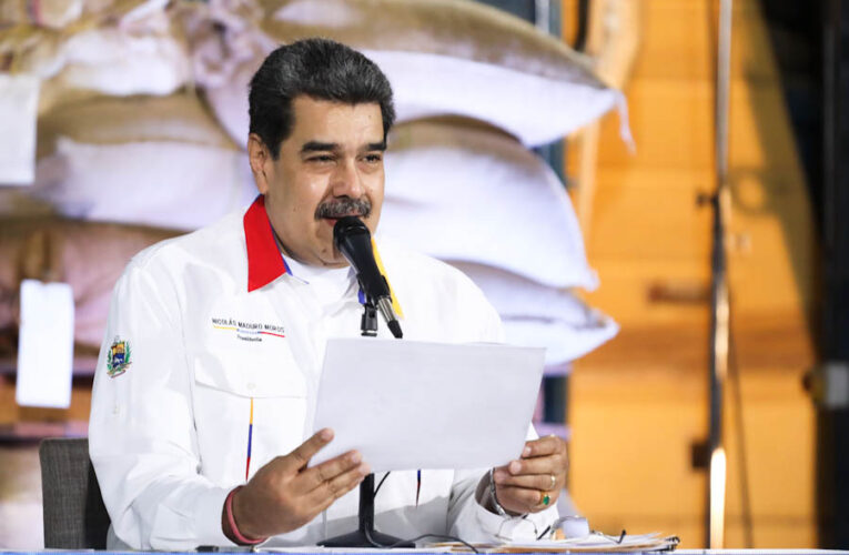 Maduro aprobó anclaje de las cajas de ahorro al petro