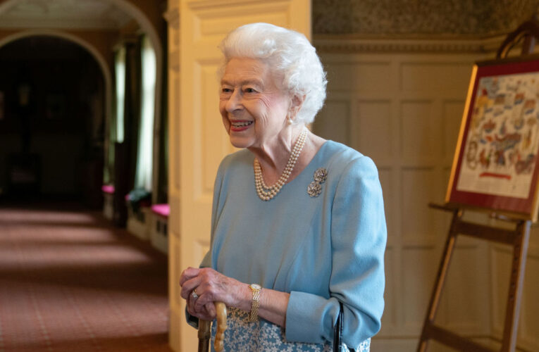 La reina Isabel II tiene covid-19