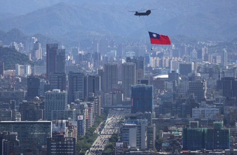 Taiwán denunció que 9 aviones chinos entraron en su espacio aéreo