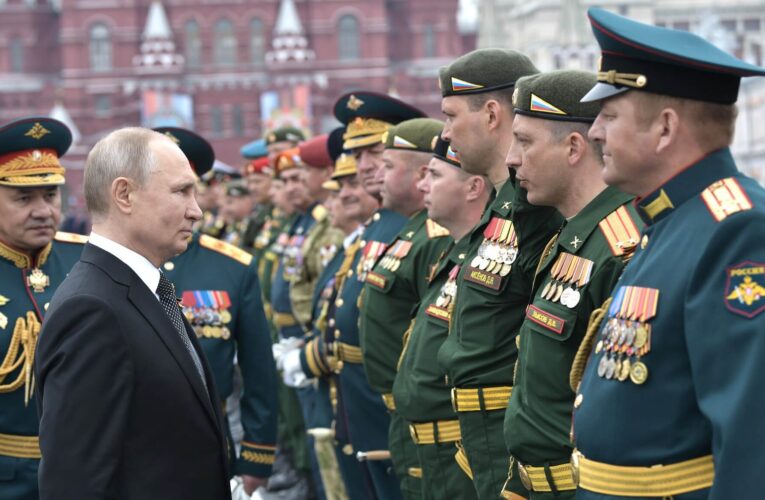 Putin amenaza a países que intervengan tras ataque militar a Ucrania