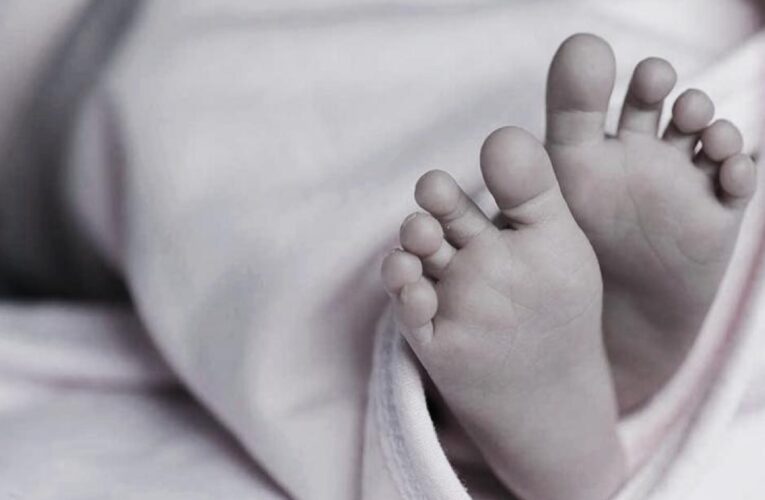 Hallan cuerpo sin vida de un neonato en basurero de Caracas