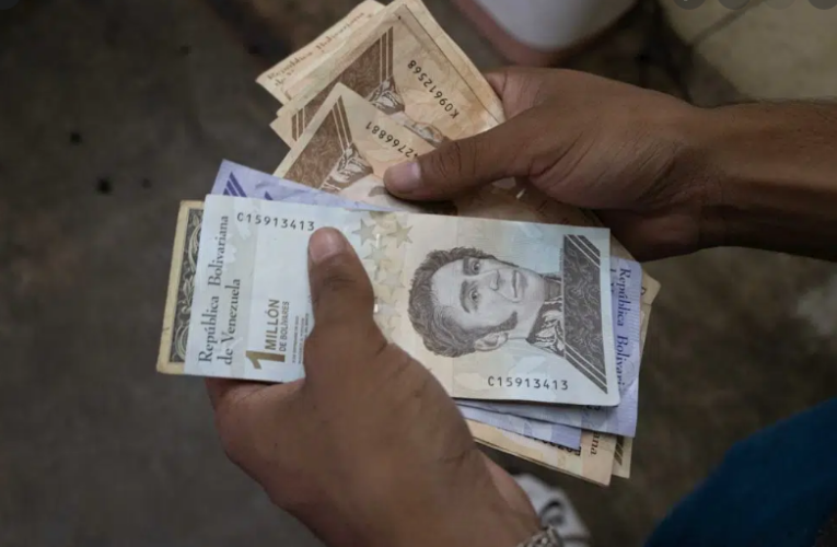 Salarios insuficientes alimentan la «Operación Rebusque»