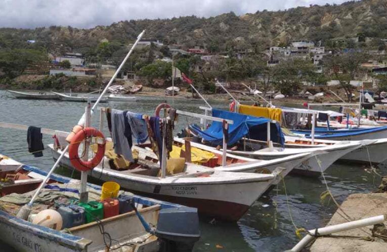 Pescadores temen quedar varados por gasolina