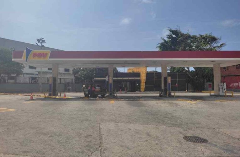 Largas colas en las 3 bombas subsidiadas