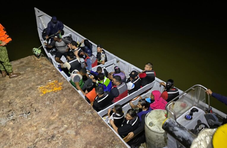 Rescatan a 17 venezolanos que naufragaron en el Golfo de Urabá