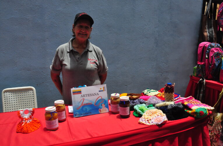 Juana Gil: Una guaireña de corazón dedicada a la dulcería hace 40 años