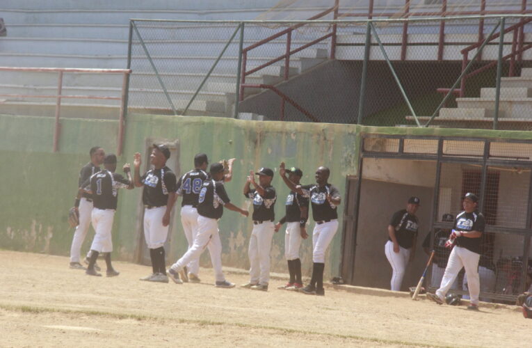 Definidos los semifinalistas del Súper Ocho de beisbol máster