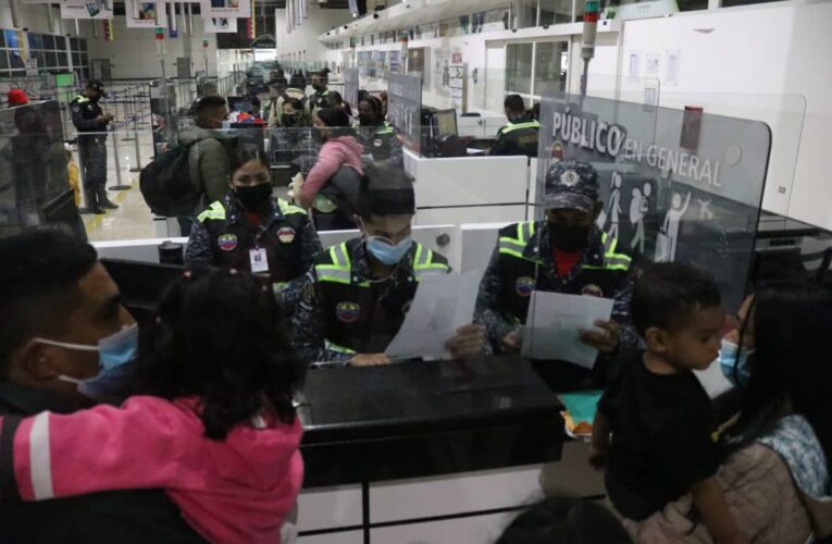 Retornan 264 venezolanos con Plan Vuelta a la Patria
