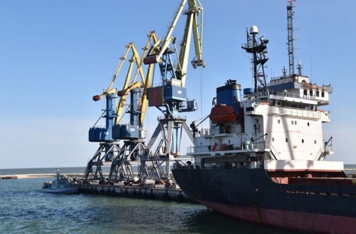 Puerto de Mariúpol vuelve a operar con normalidad