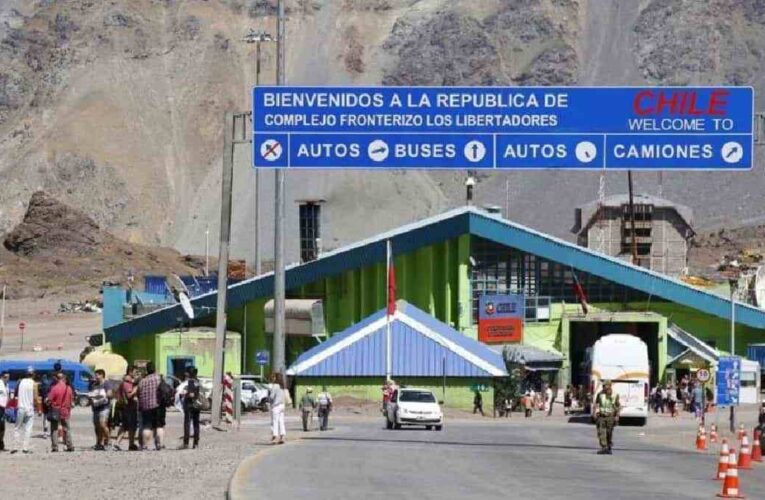 Chile reabre sus fronteras terrestres tras un año de cierre