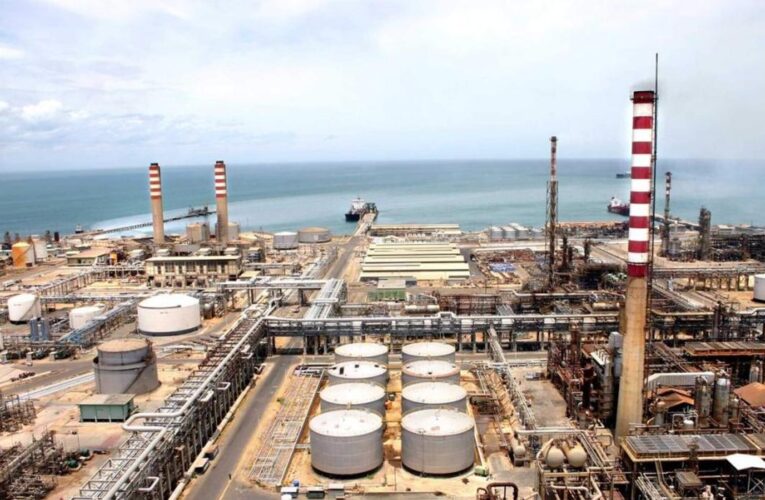 Recuperarán refinería El Palito con capital iraní