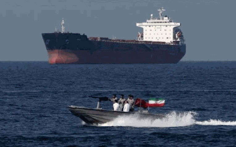 Venezuela recibe segundo buque petrolero de fabricación iraní
