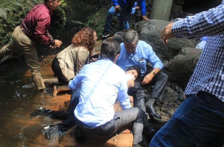 Alcalde mexicano cayó de un puente colgante