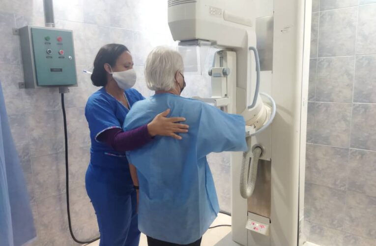 Realizan mamografía a 27 trabajadoras de Mercal