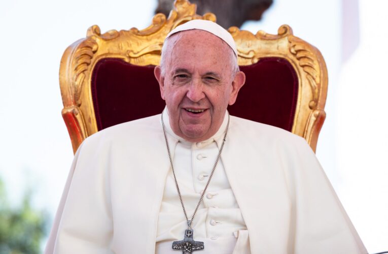 Papa Francisco: Estoy profundamente dolido