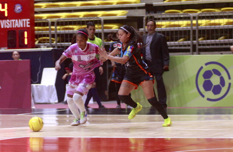Pumas comenzó con victoria en la Liga FutVe femenina