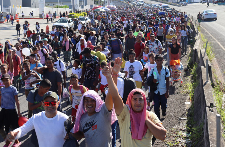 Sale nueva caravana de México con 4 mil migrantes a EEUU