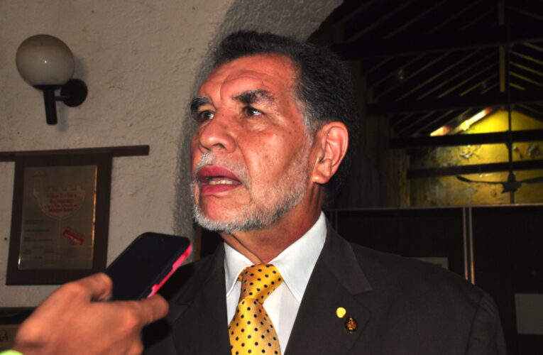 La Sociedad Bolivariana conmemoró211 años de la Firma de la Independencia