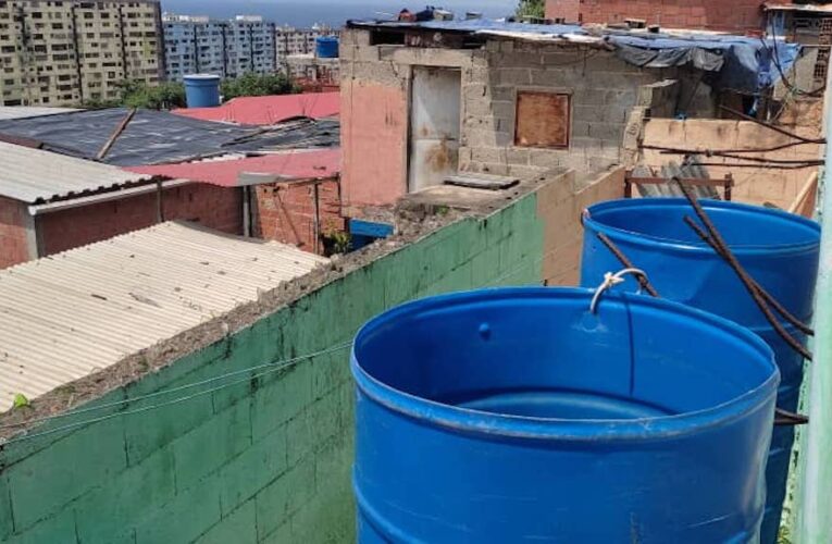 Sectores de Carlos Soublette sin agua desde hace un mes