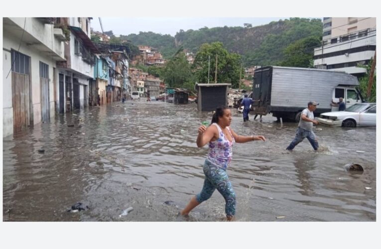 120 familias del municipio Sucre afectadas por desbordamiento del Guaire