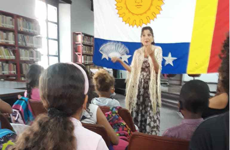 Helianta Cruz presenta monólogo en homenaje a Josefa Joaquina Sánchez