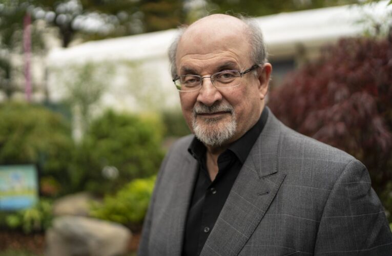 Apuñalan en Nueva York a Salman Rushdie autor de «Los versos satánicos»