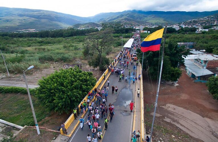 Ministro de transporte de Colombia visitará puentes fronterizos