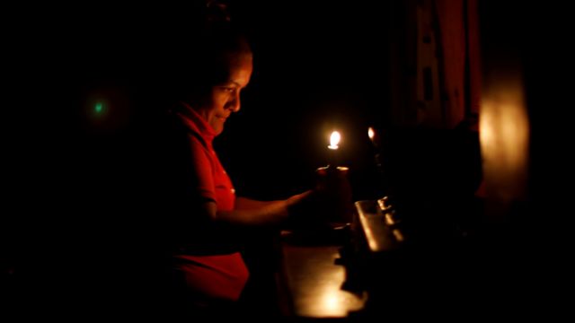 Se dañan los alimentos en La Capilla por falta de luz