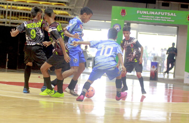 Futsal Nacional de clubes sub14 se realiza en el polideportivo